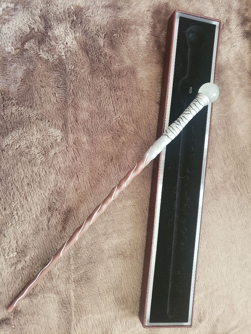 [ 超レア]    ハリーポッター マジックキャスター杖 ロイヤル Loyal