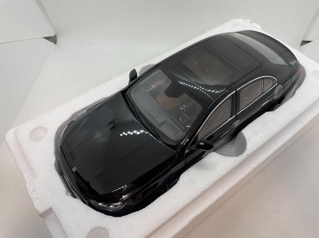 204-020 iScale 1/18 メルセデスベンツ E-Class - メルカリ