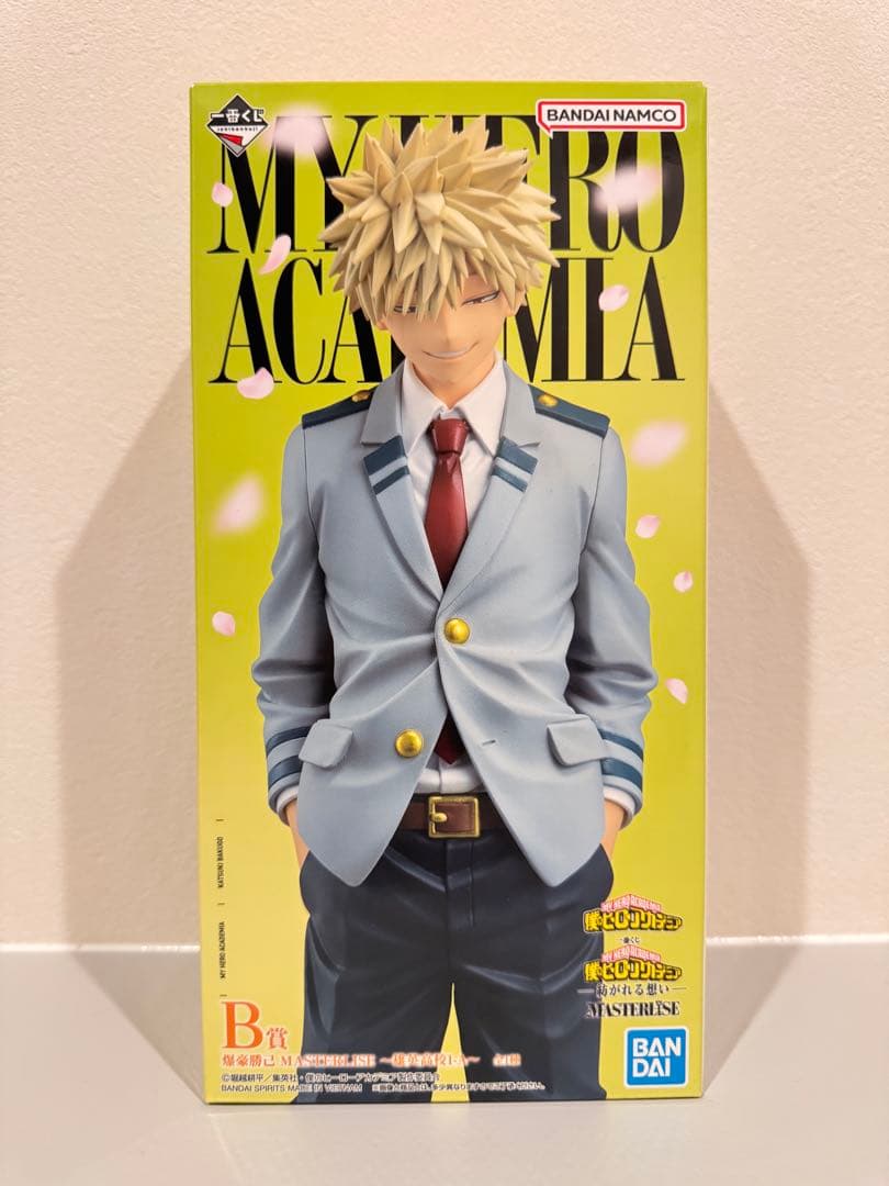 ヒロアカ　一番くじ　 爆豪勝己 B賞 Amazon.co.jp: 一番くじ 僕のヒーローアカデミア ー仲間ー B賞 爆豪