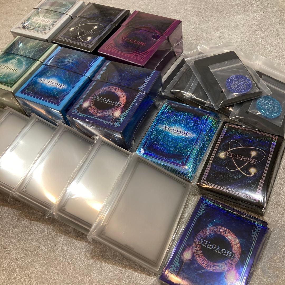 遊戯王 年末箱 サプライセット スリーブ デッキケース コイン等 - メルカリ