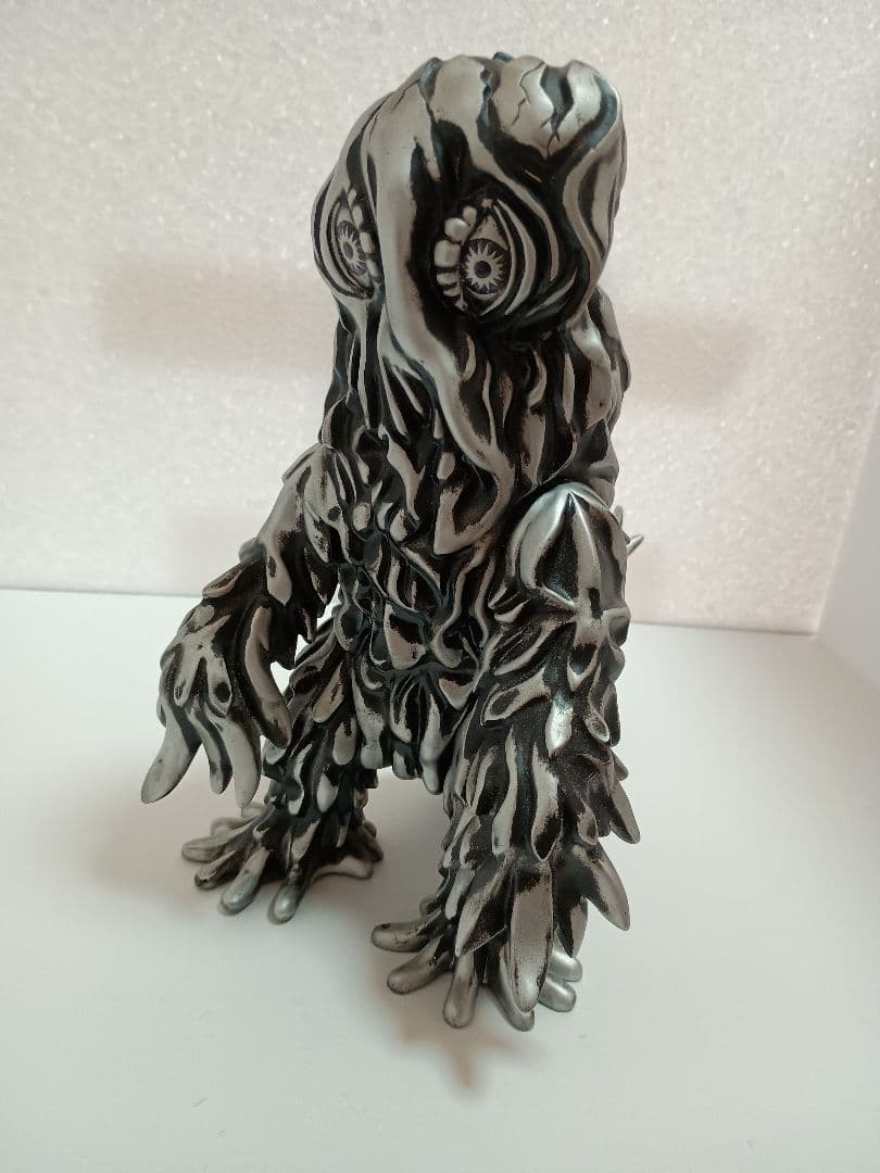 マルサンヘドラ Painted by 吉坂隆」のSilver Ver. - メルカリ