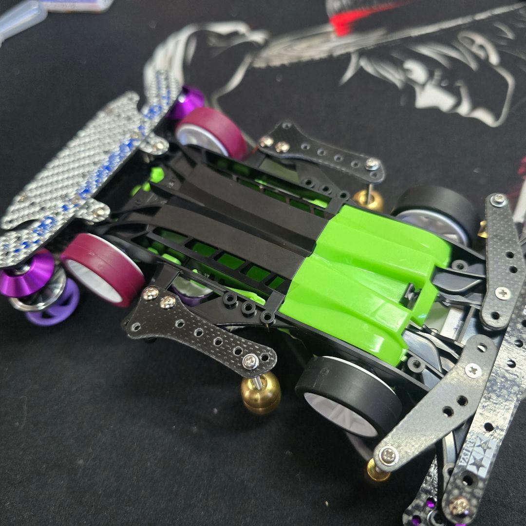 カスタム ミニ四駆 エヴァンゲリオン 初号機　完成品　塗装