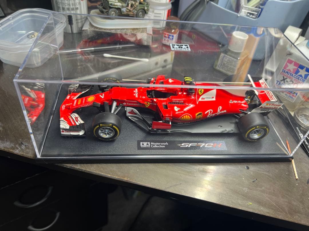 タミヤマスターワーク　フェラーリSF70H 1/20 正月割引