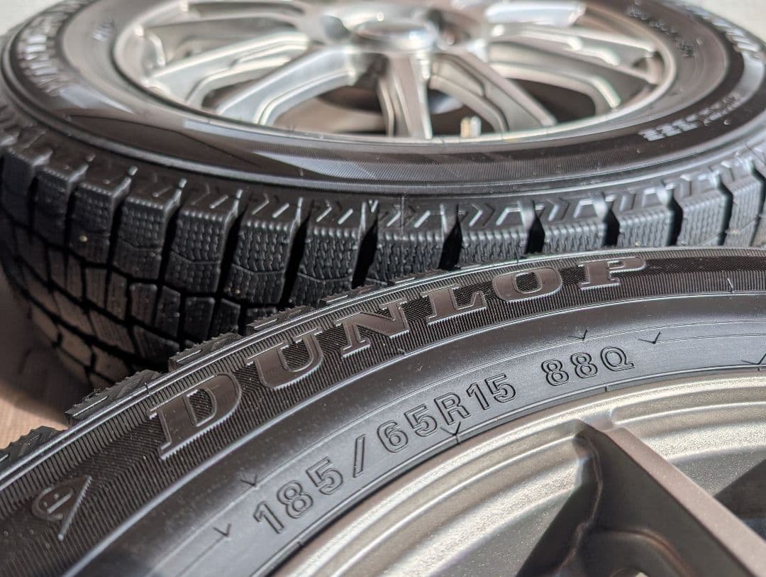 ①美品ダンロップ スタッドレス15インチ185/65R15 5.5J 4H100