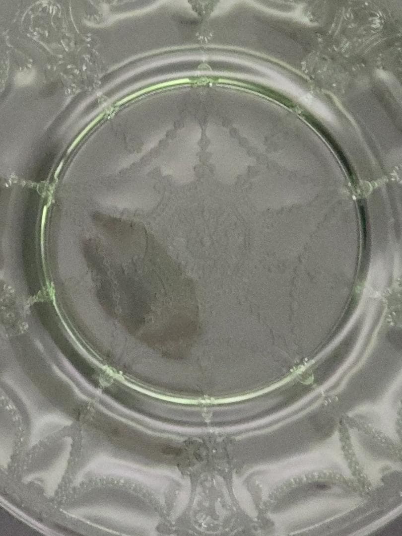 1930年代 アンカーホッキング カメオグリーン ウランガラス - メルカリ