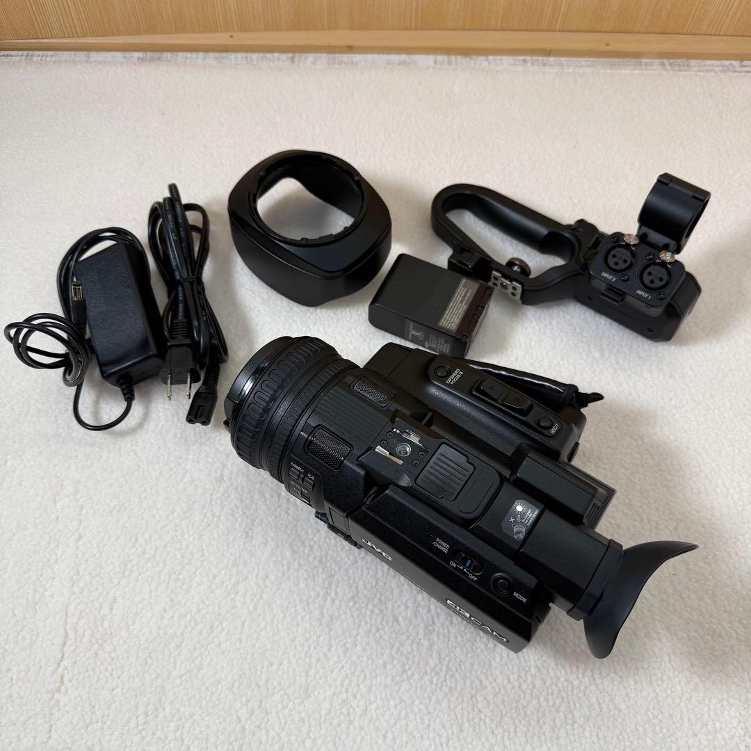 ジャンク JVC 4Kビデオカメラ GY-HM175 - メルカリ