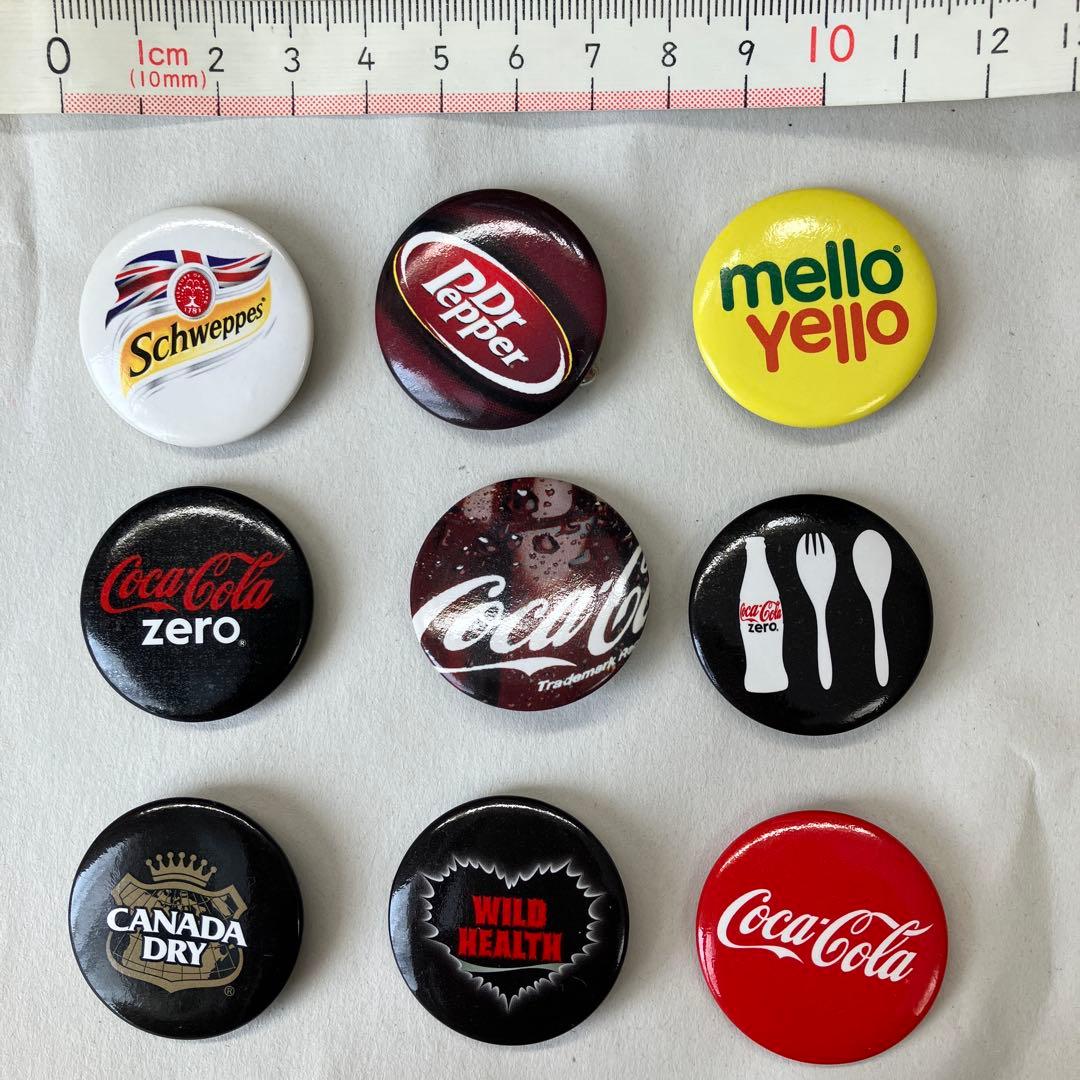 飲料ブランド ピンバッジセット 缶バッチ 9個まとめて - メルカリ