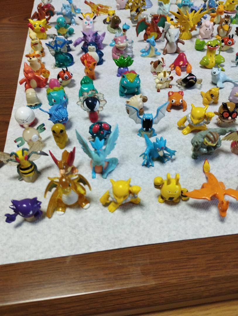 ポケモン　フィギュア　モンコレ他初期鉛筆キャップ TOMY まとめ売り約200体