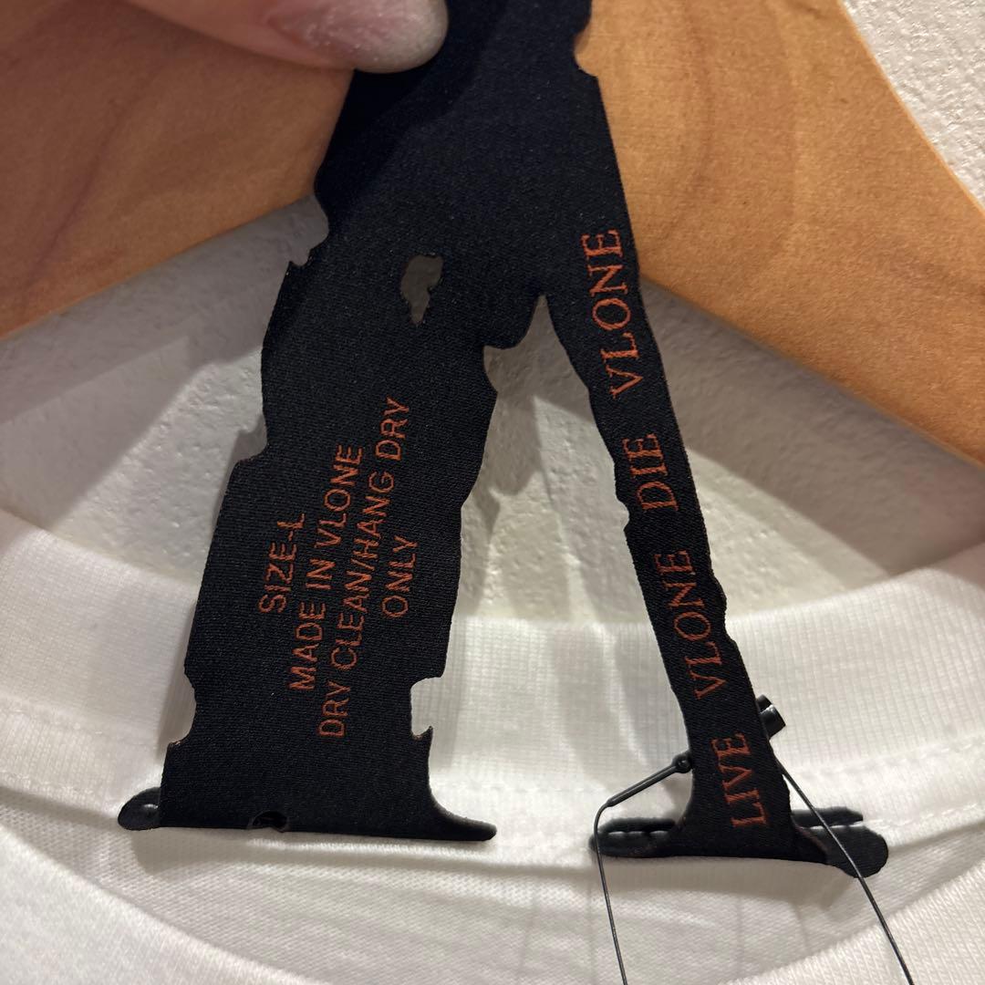 1月限定価格!!新品未使用タグ付き VLONE グラフィック Tシャツ Lサイズ