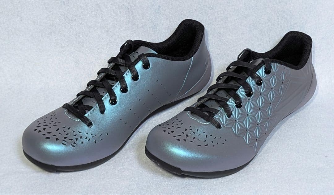 supacaz Suave ロードシューズ オイルスリックカラー 25.5cm