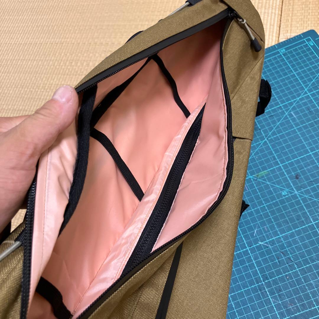 LaLaLa様専用サーリーグラップラー ハンドメイドフレームバッグ