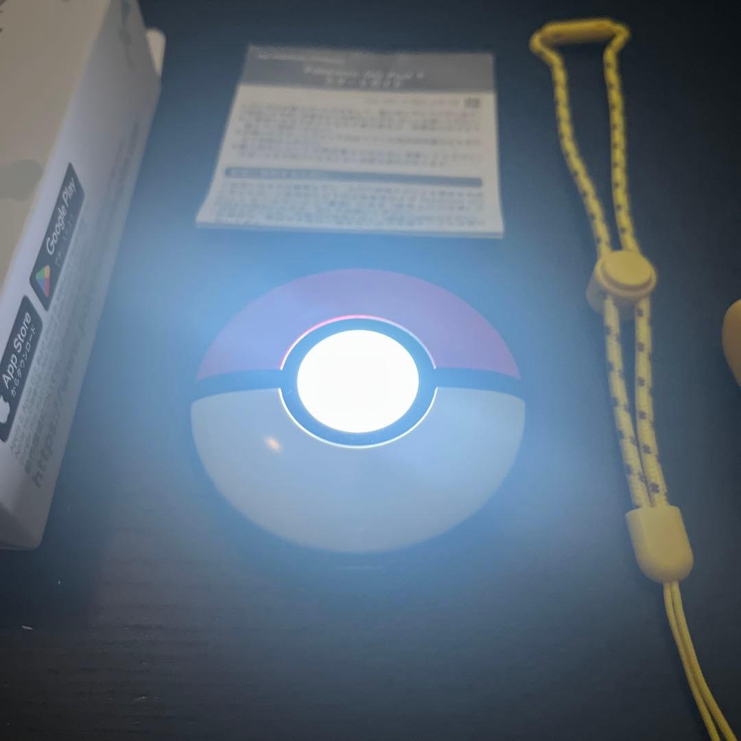 Pokémon GO Plus+ 本体と付属品