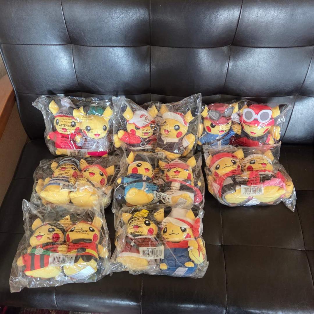 アメリカ ポケモン 25周年 ピカチュウ ペア ぬいぐるみ 海外限定 未発売