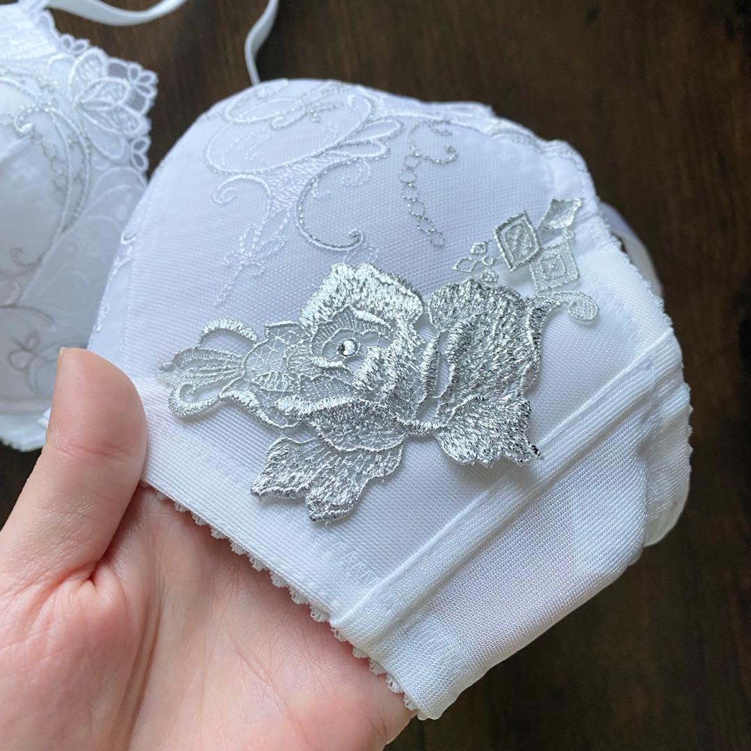 【Salute】女優ブラ 70group（WH・E70）