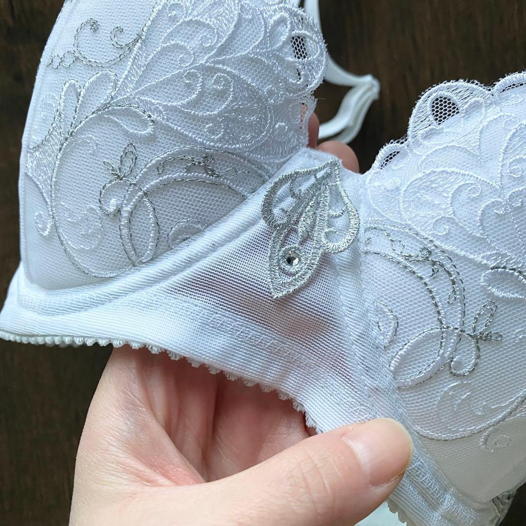 【Salute】女優ブラ 70group（WH・E70）