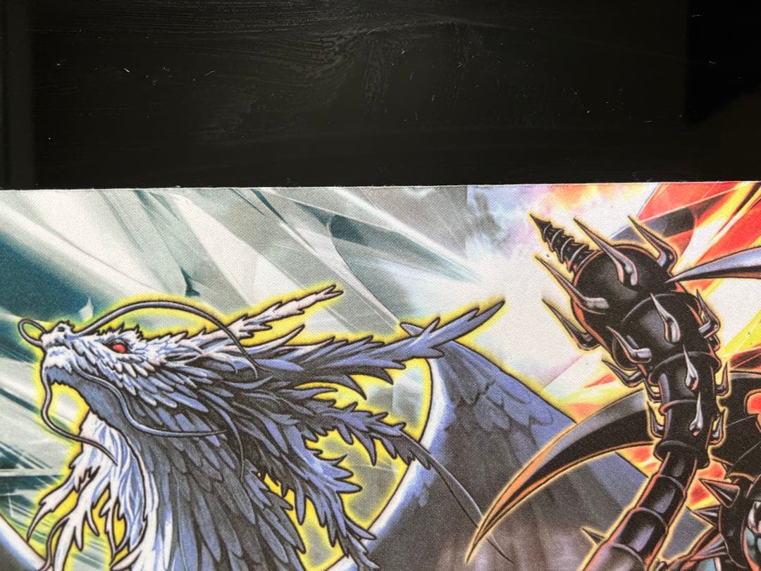 裁きの龍　ダークアームド　プレイマット