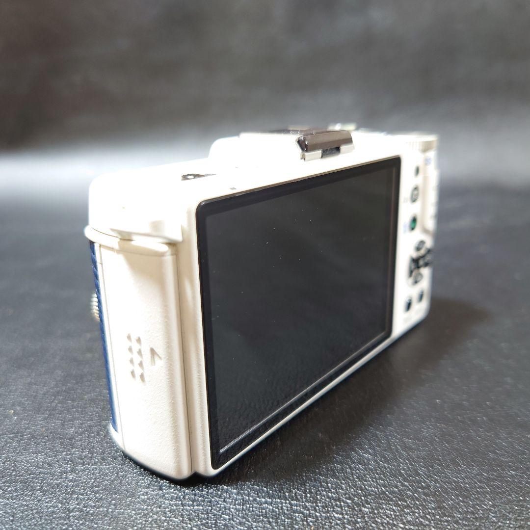 PENTAX Q ホワイト×ネイビー本革 02レンズ 純正バッテリー 純正充電器