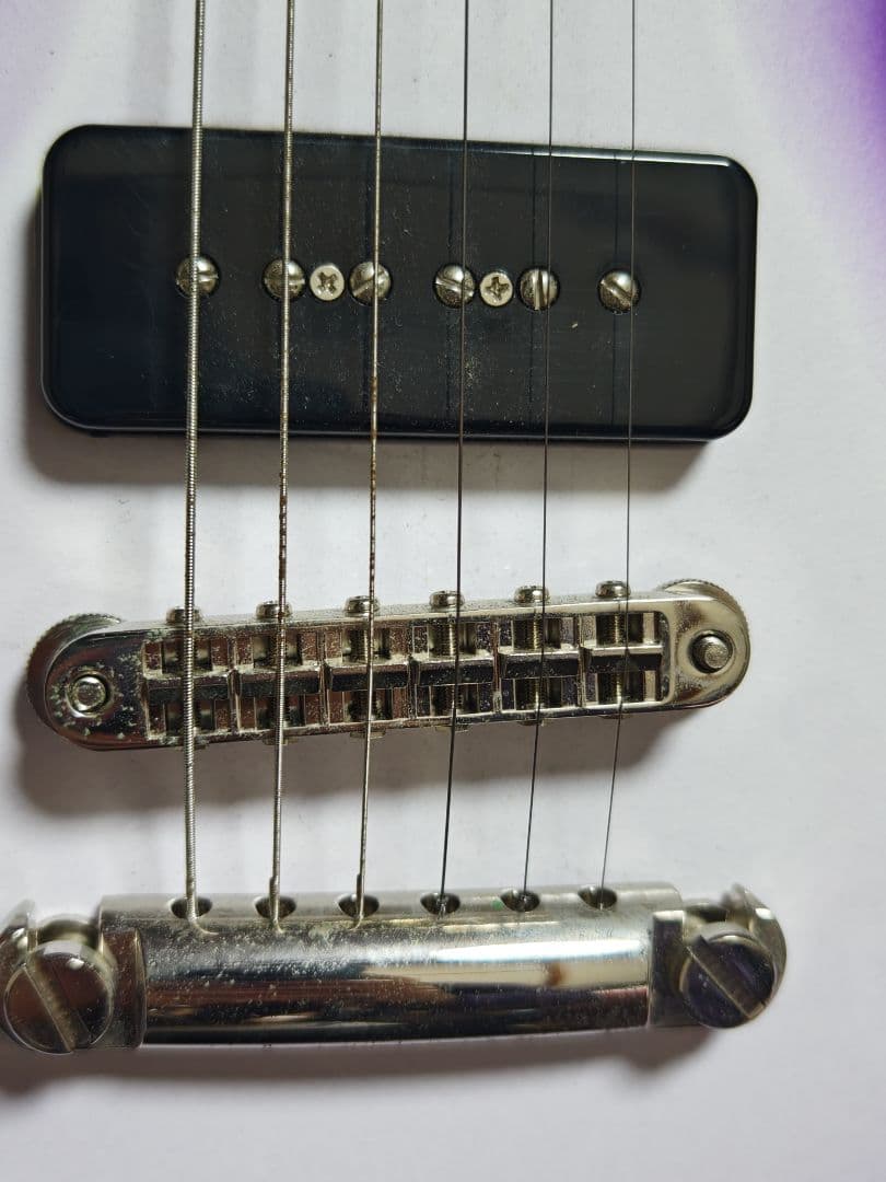 FERNANDES RAVELLEみたいなギター　ノーブランド