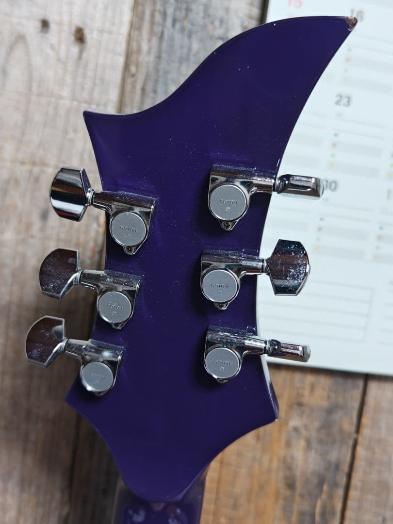 FERNANDES RAVELLEみたいなギター　ノーブランド