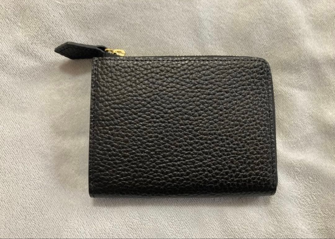 Hush Tug Lジップウォレット 1080x1080-2_14_1000x.webp?v=