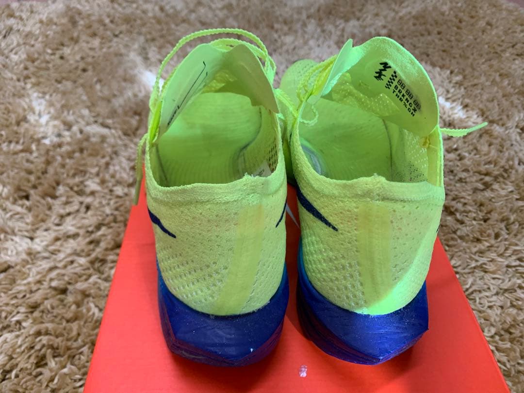 NIKE　ヴェイパーフライネクスト％3　　26.5cm