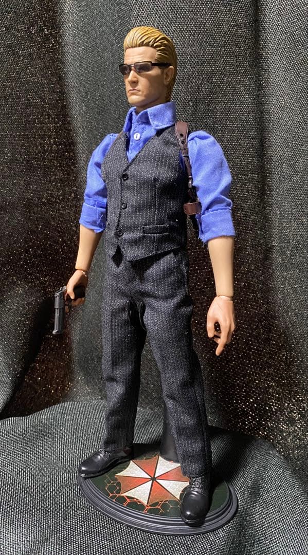 1/6 ウェスカー RE4 風 カスタムフィギュア バイオハザード 1/6 ウェスカー RE4 風 カスタムフィギュア バイオハザード - メルカリ