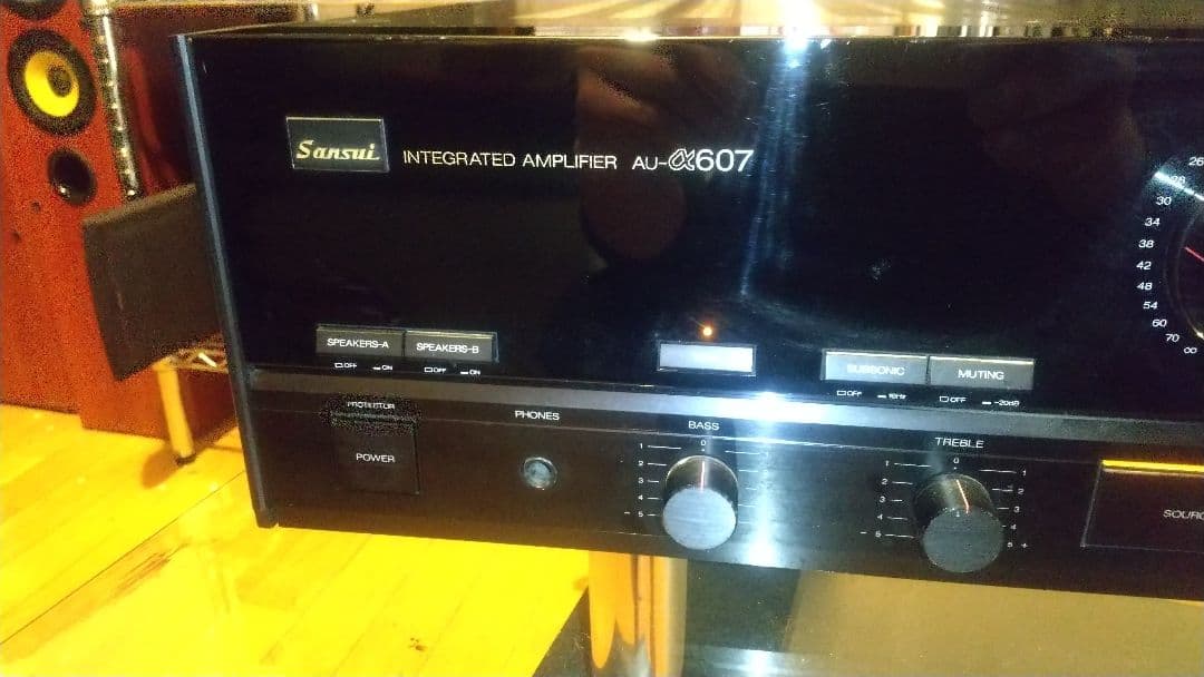 SANSUI AU-α607 プリメインアンプ 右前インシュレータ外れ 現状品