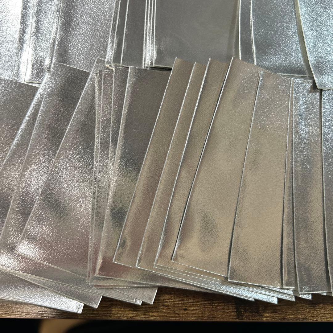 遊戯王　公式　スリーブ 72枚　初期ロゴ メタリックシルバー　未使用品