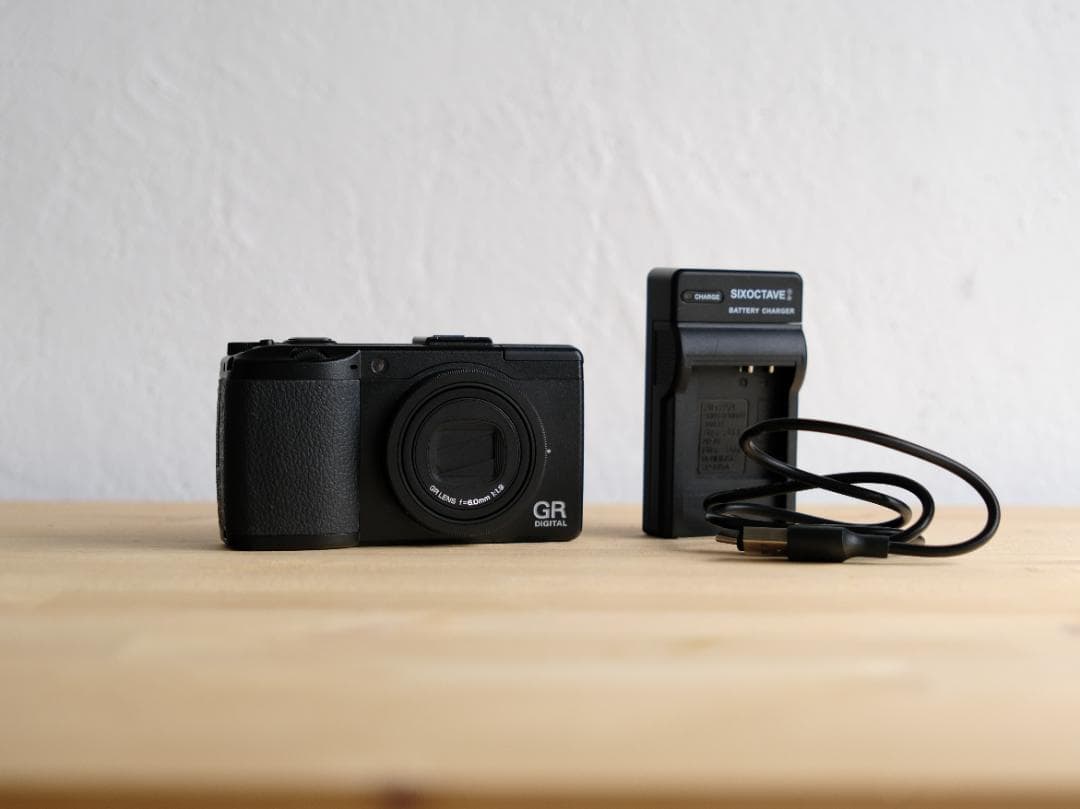 Ricoh GR Digital III｜F1.9の光と潔さを楽しむ一台 リコー、F1.9レンズ搭載の「GR DIGITAL III」 - デジカメ Watch Watch