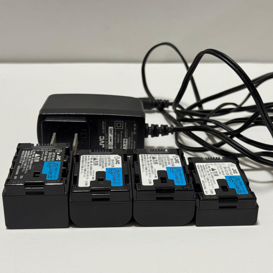 美品】JVC FULL HD GZ-E77 バッテリー4個付き - メルカリ