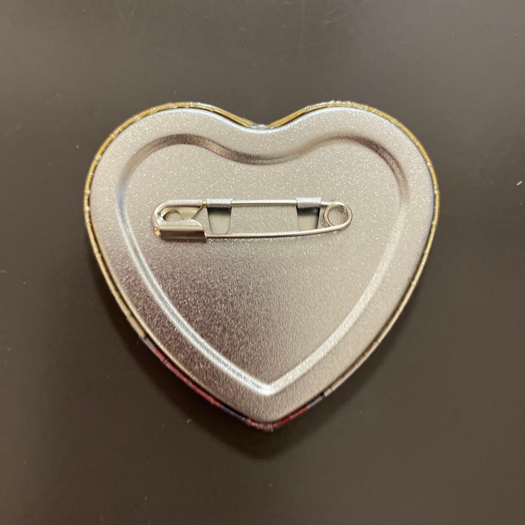 18TRIP エイトリ 西園練牙 ハート型 缶バッジ - メルカリ