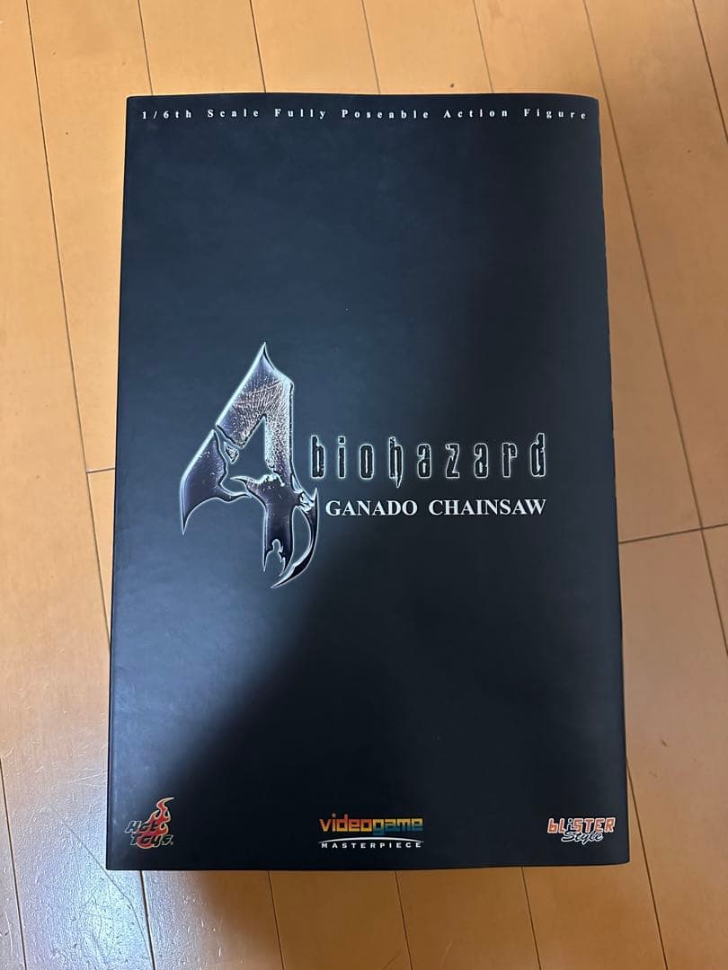 1/6 HOTTOYSバイオハザード4 GANADO CHAINSAWフィギュア