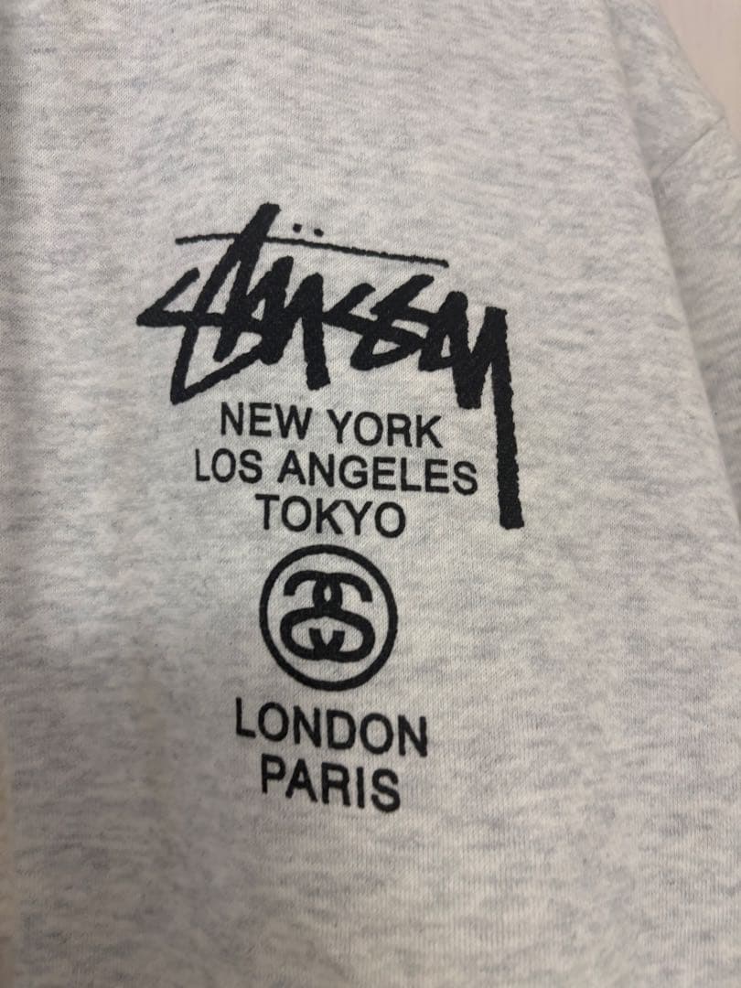 ストゥーシー 白パーカー フロントバックロゴ入り 値下げ可 STUSSY