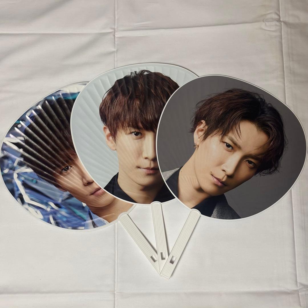 SnowMan 渡辺翔太 公式うちわセット - メルカリ