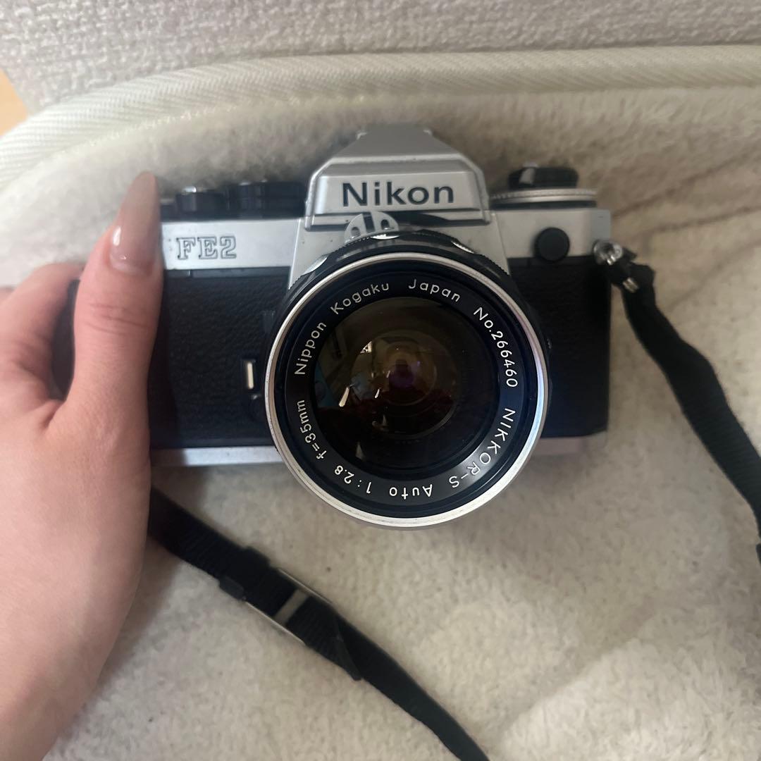 Nikon FE2 一眼レフカメラ NIKKOR 50mmレンズ付き - メルカリ
