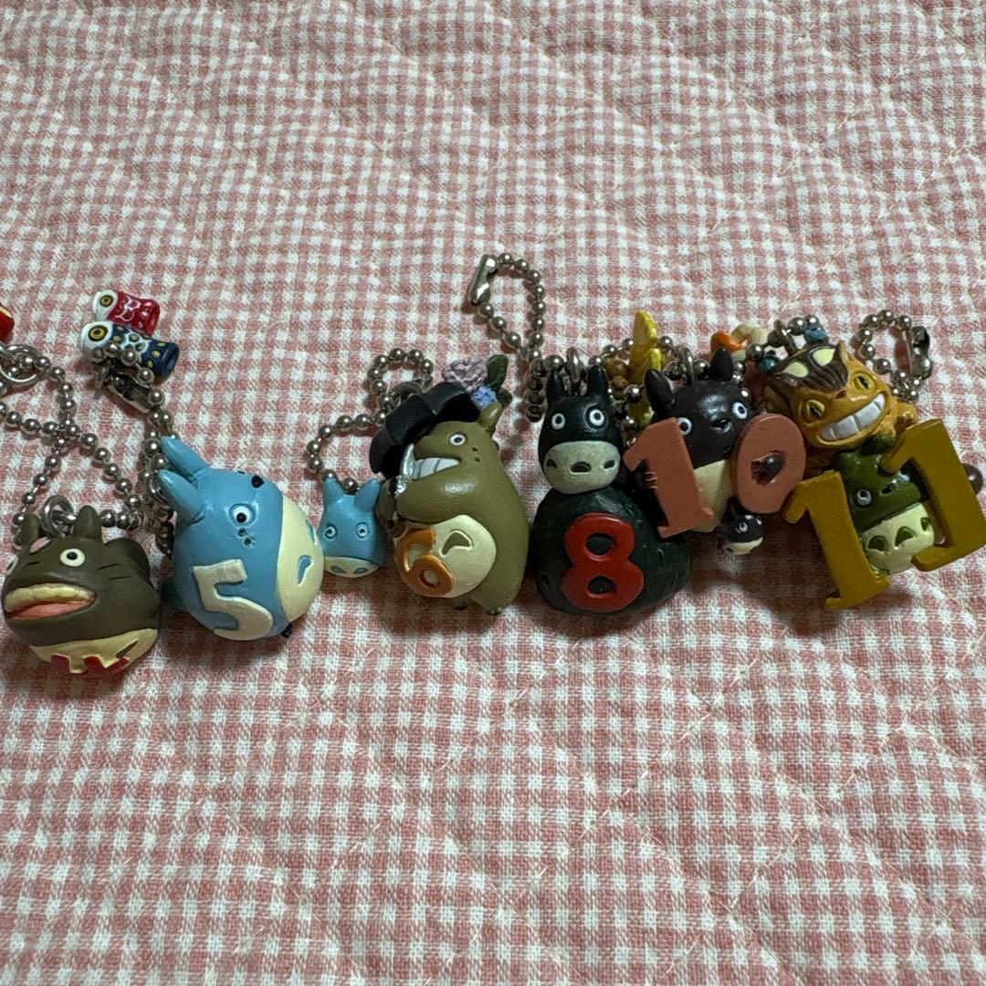どんぐり共和国。となりのトトロ。数字キーホルダー。 - メルカリ