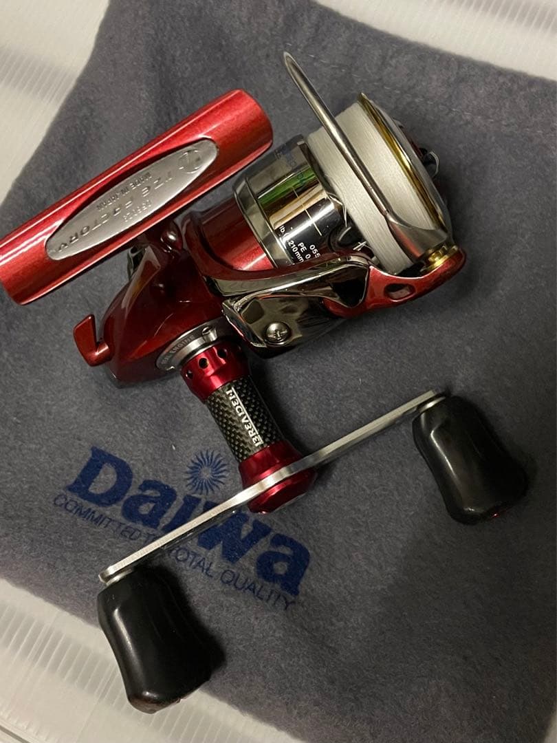 ダイワ セルテート カスタムボディ レッド CERTATE スピニングリール