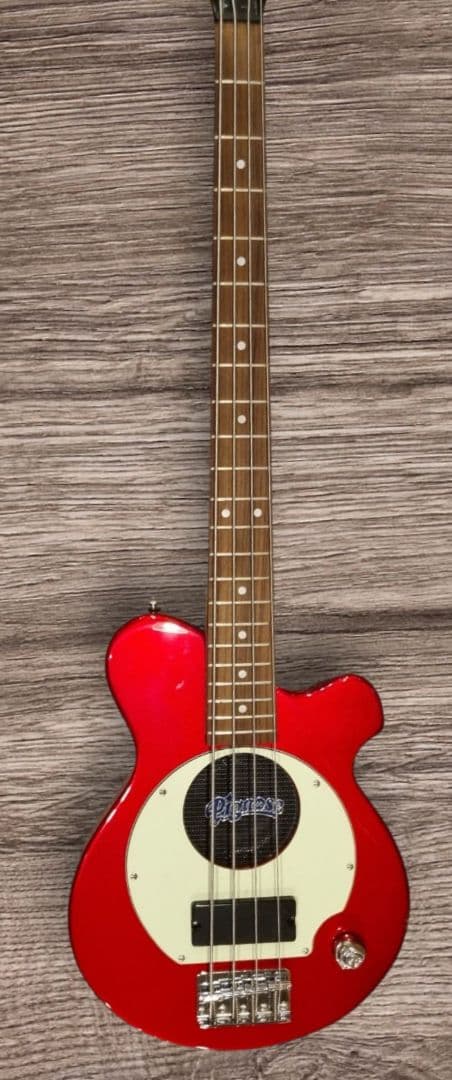 ピグノーズ Pignose アンプ内蔵 ベースギター キャンディアップル？ ピグノーズ Pignose アンプ内蔵 ベースギター キャンディアップル？