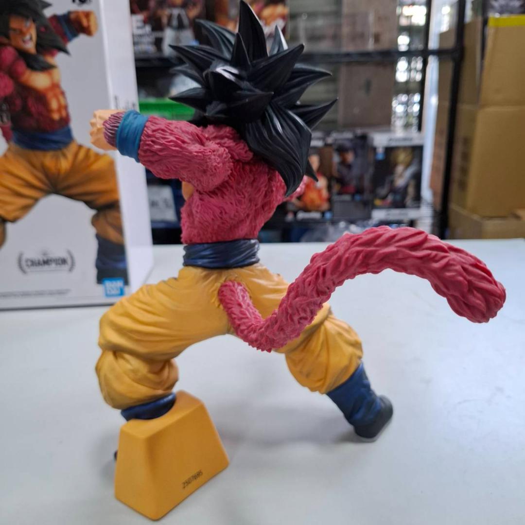 ⛄美品⛄価格高騰中~!! BWFC SMSP 超サイヤ人4 孫悟空01 0170