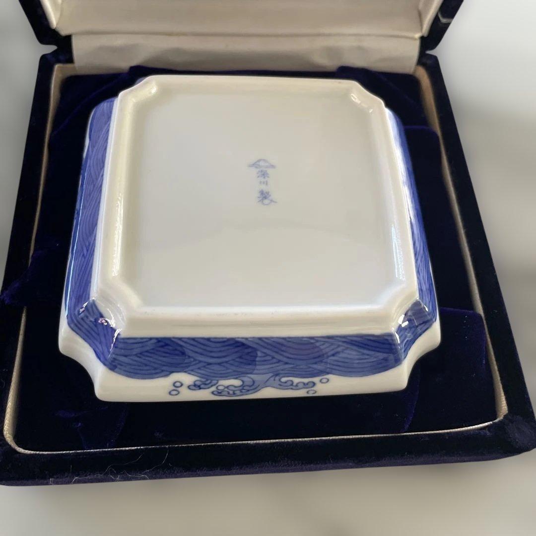 未使用　深川製磁　美術品 四角形の金色の皿