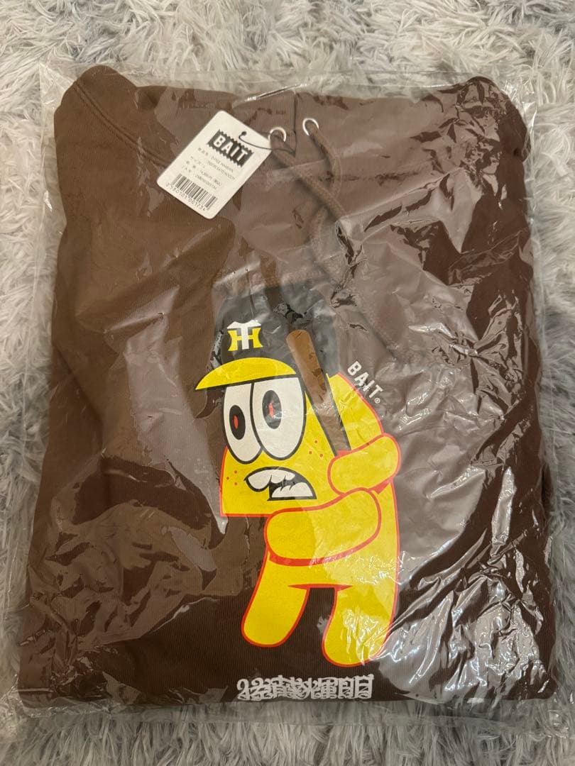 阪神タイガース 佐藤輝明選手 BAIT選手コラボパーカー　Lサイズ 佐藤輝明 パーカー 阪神タイガース - メルカリ