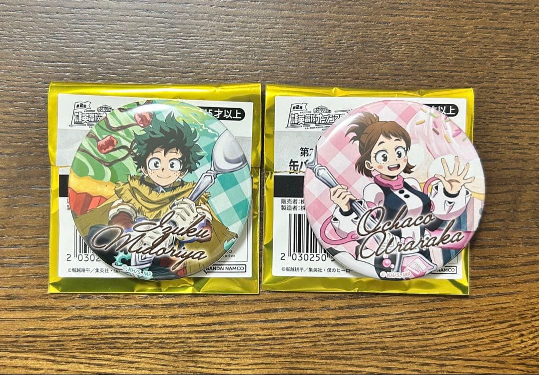 ヒロアカ オープンスクール 缶バッジ カップケーキ 緑谷出久 麗日お茶