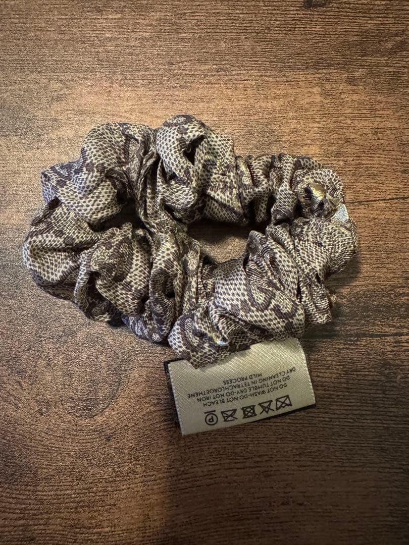 GUCCI シュシュとリボンのセット