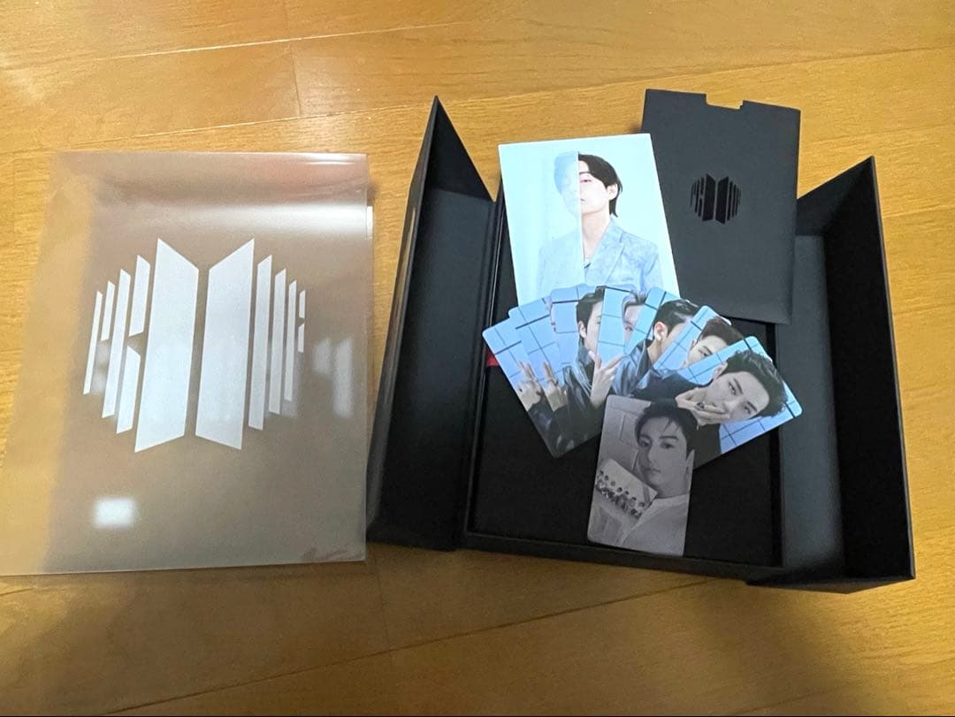 BTS DVD まとめ売り ランダム付き - メルカリ