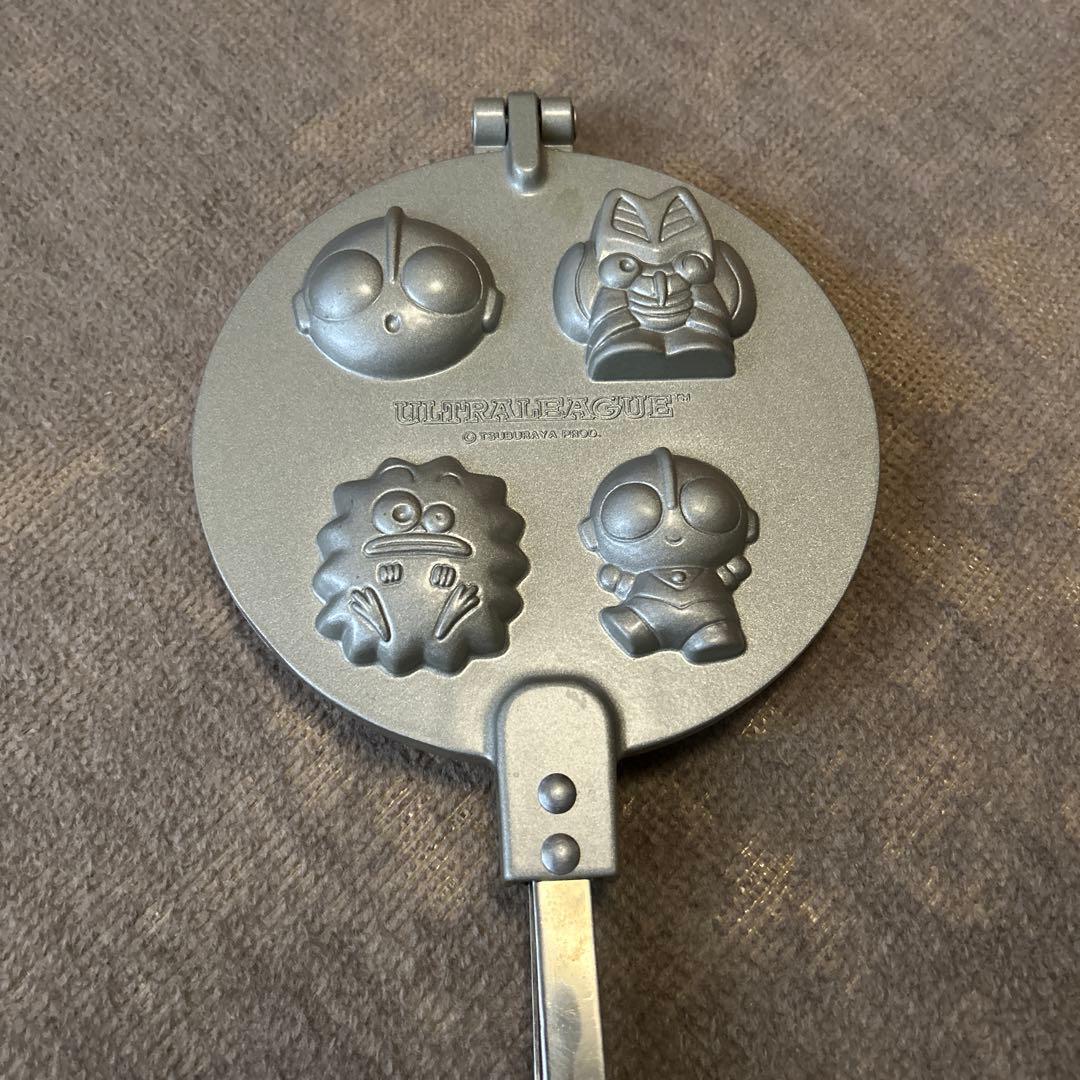 ウルトラマンベビーカステラ人形焼き - メルカリ