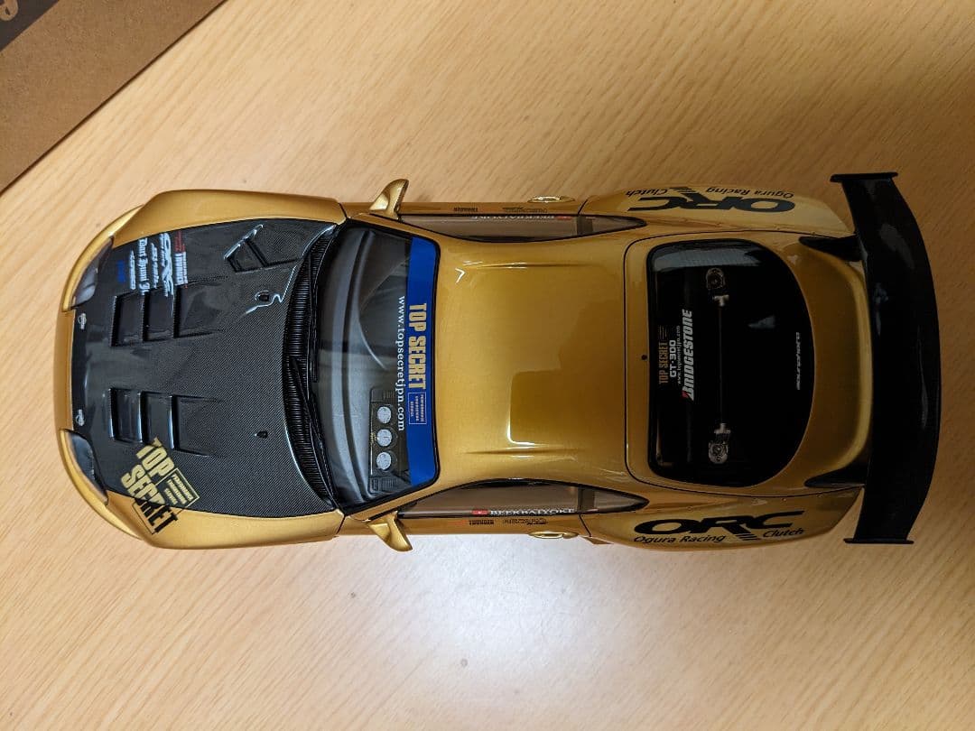 イグニッションモデル1/18　トップシークレット GT300 スープラ(A80)