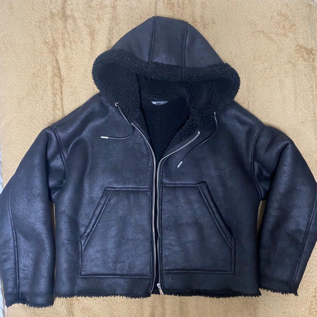 ZARA　フェスイクムートン ボア フーデット ボンバージャケット 黒 L〜XL 送関込み☆ZARA x ディズニー☆フェイクファー/ボアジャケット (ZARA