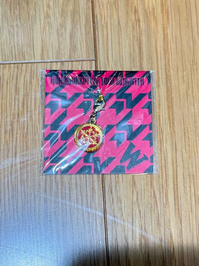 東方神起 10周年記念ボックスと4月2日東京限定チャーム