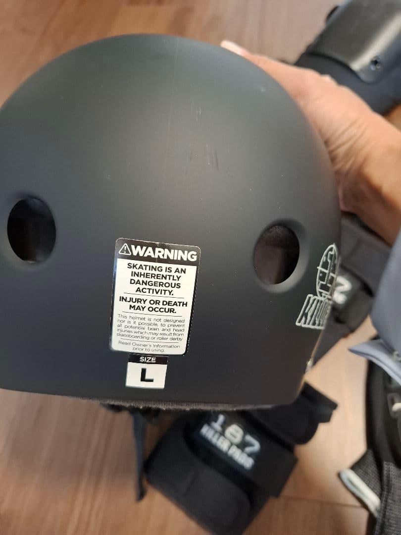 中古 187 KILLER PADS ヘルメットとプロテクターセット - メルカリ