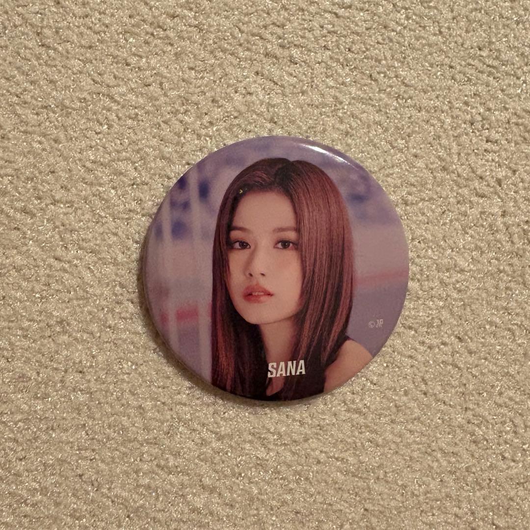 twiceサナ缶バッチ - メルカリ